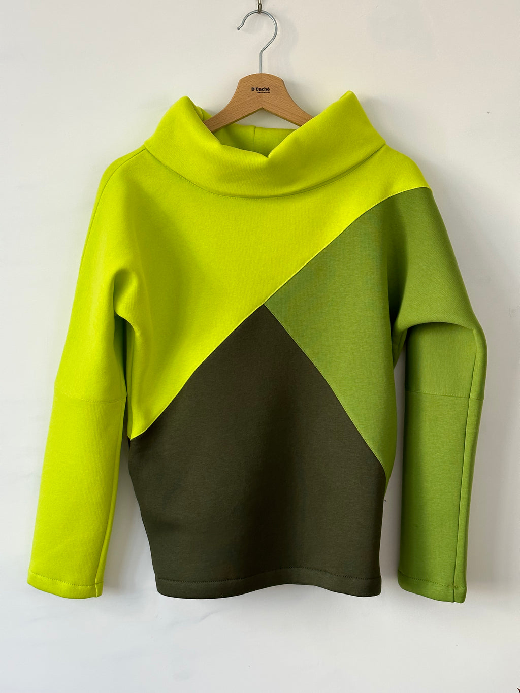 Warm & Soft Women's Pocket Sweater