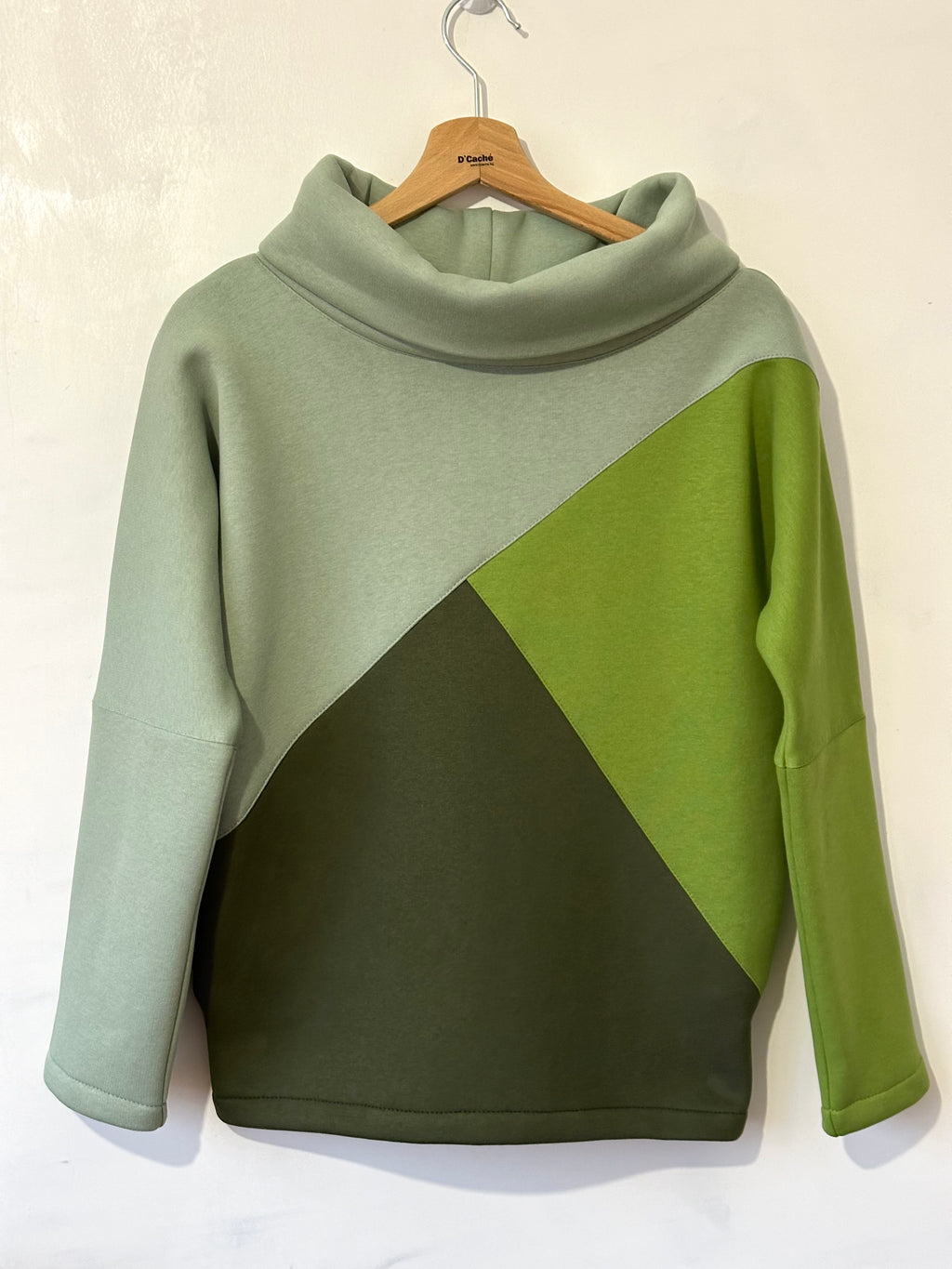 Warm & Soft Women's Pocket Sweater