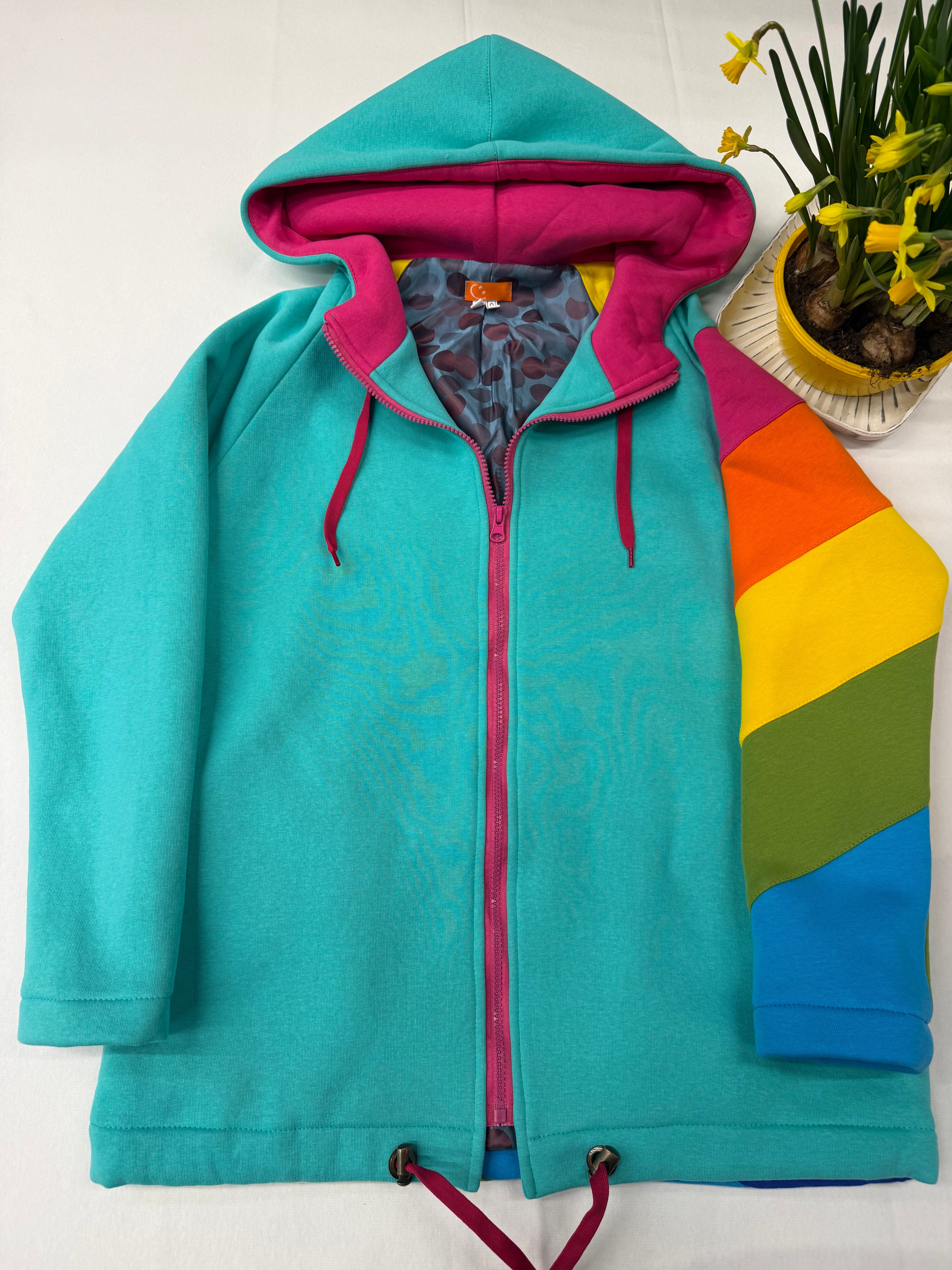 WOMEN'S HOODIES WITH ZIP