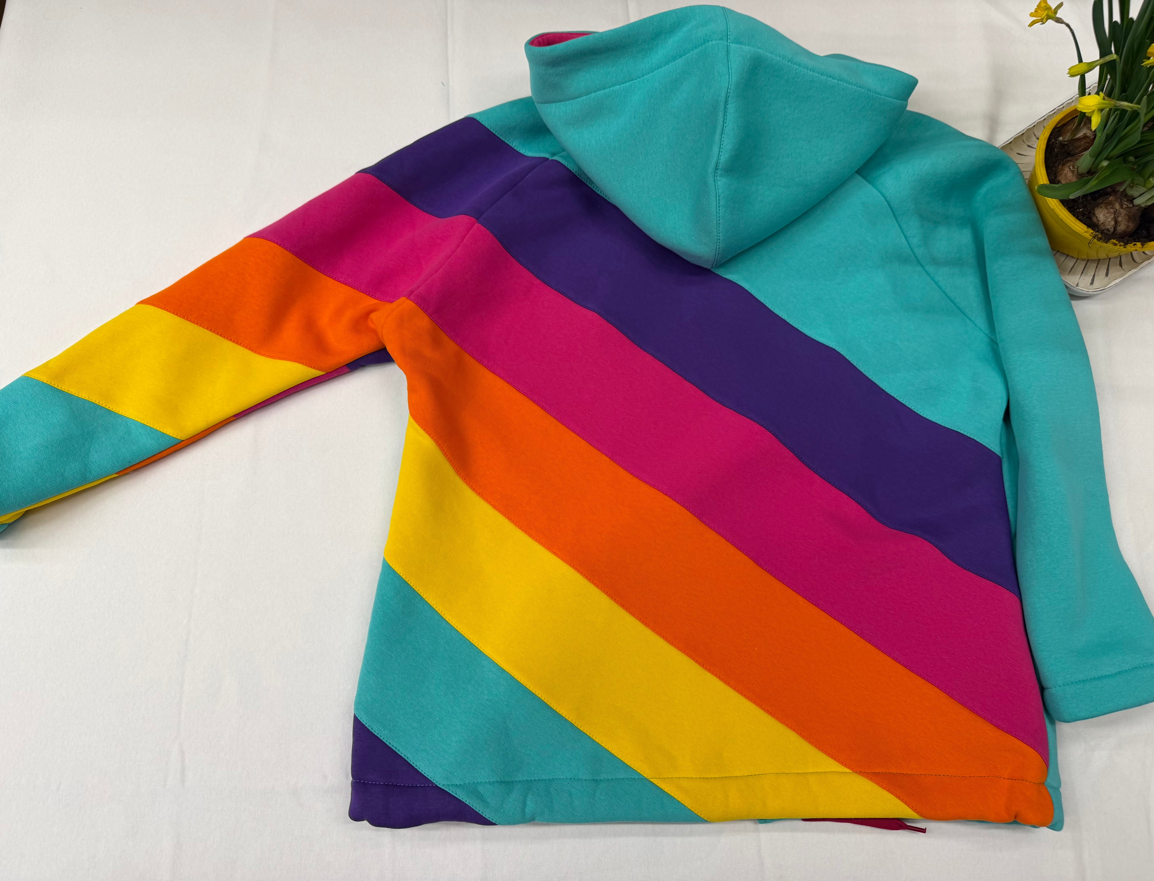 WOMEN'S HOODIES WITH ZIP