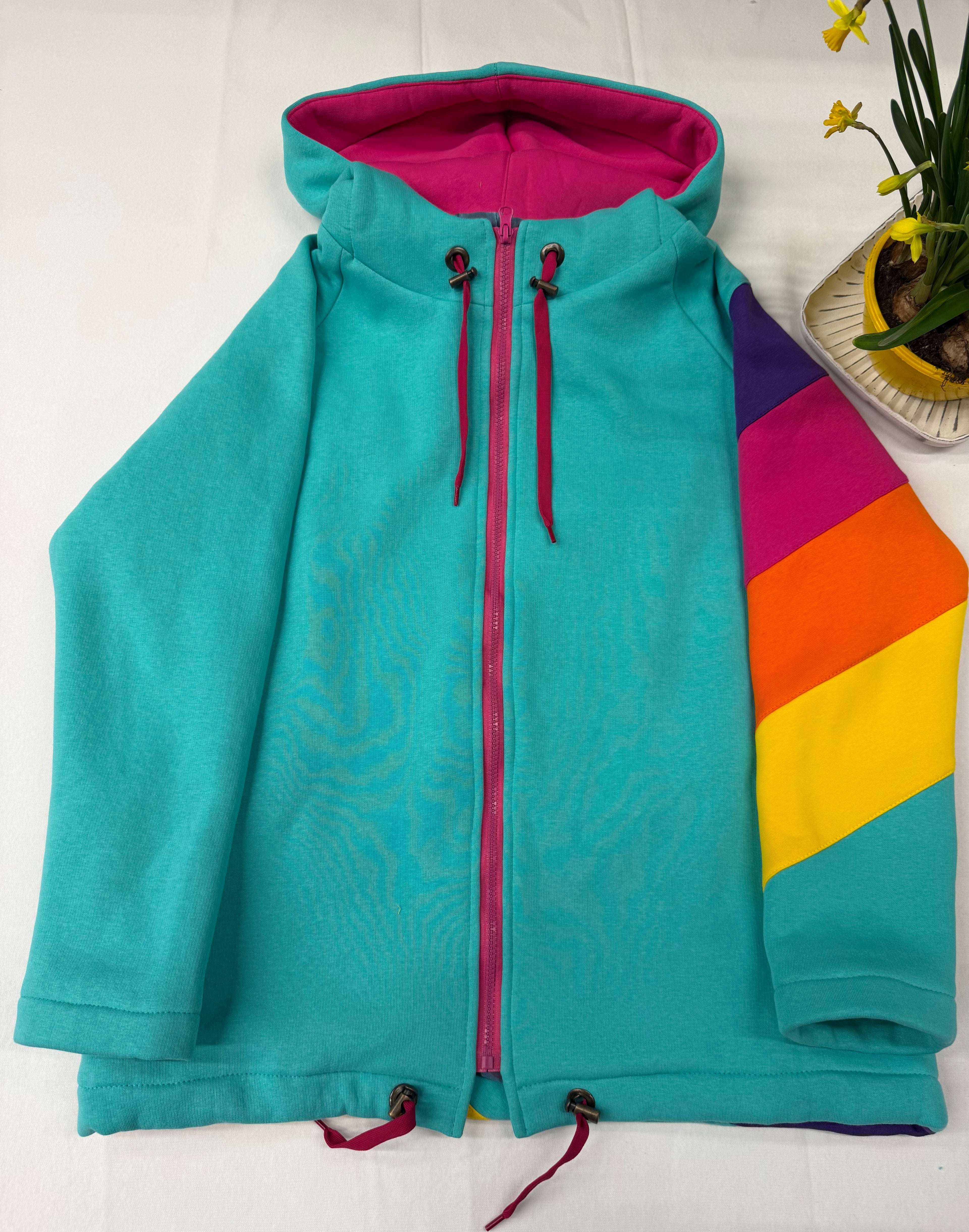 WOMEN'S HOODIES WITH ZIP