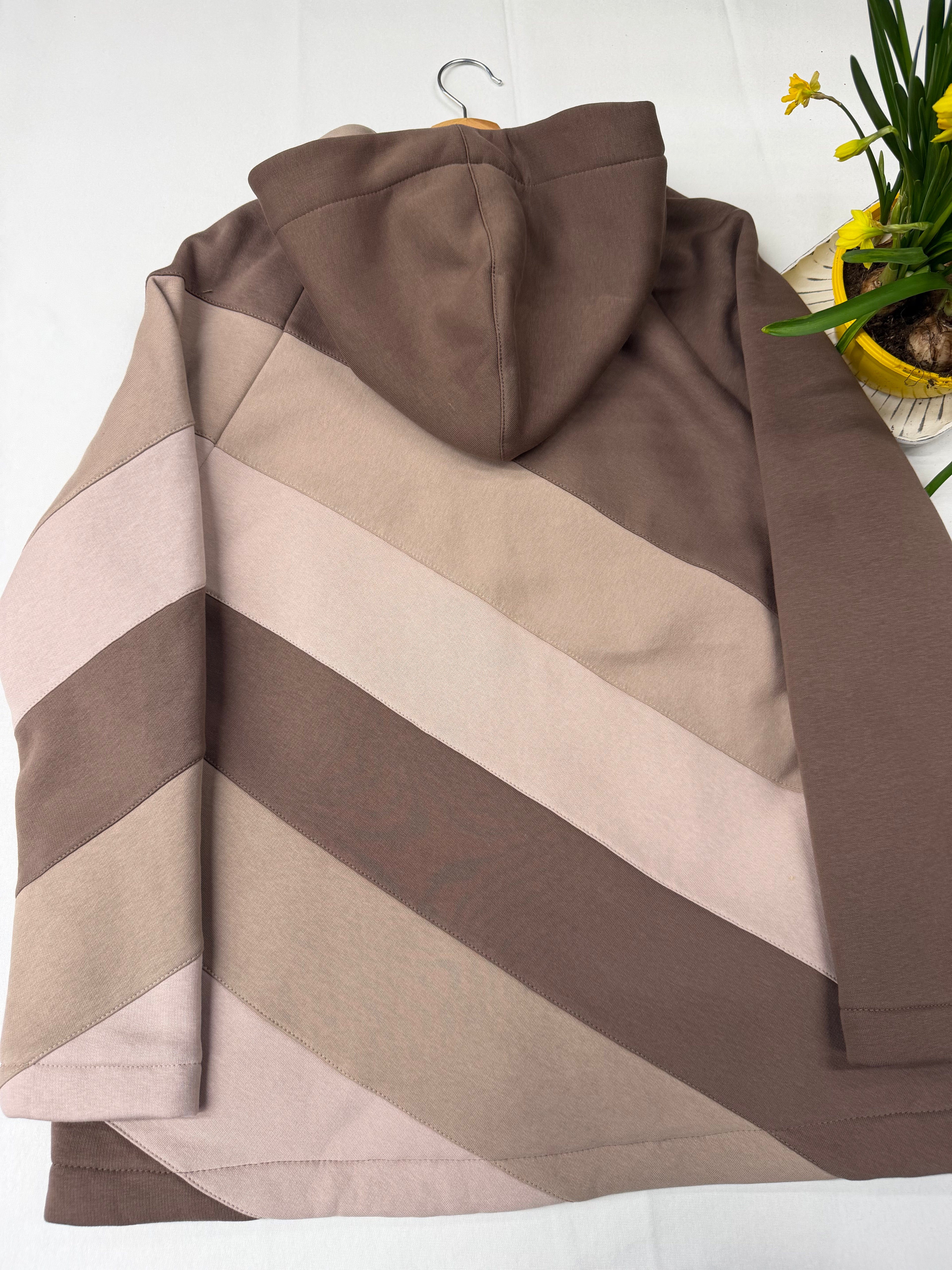 WOMEN'S HOODIES WITH ZIP